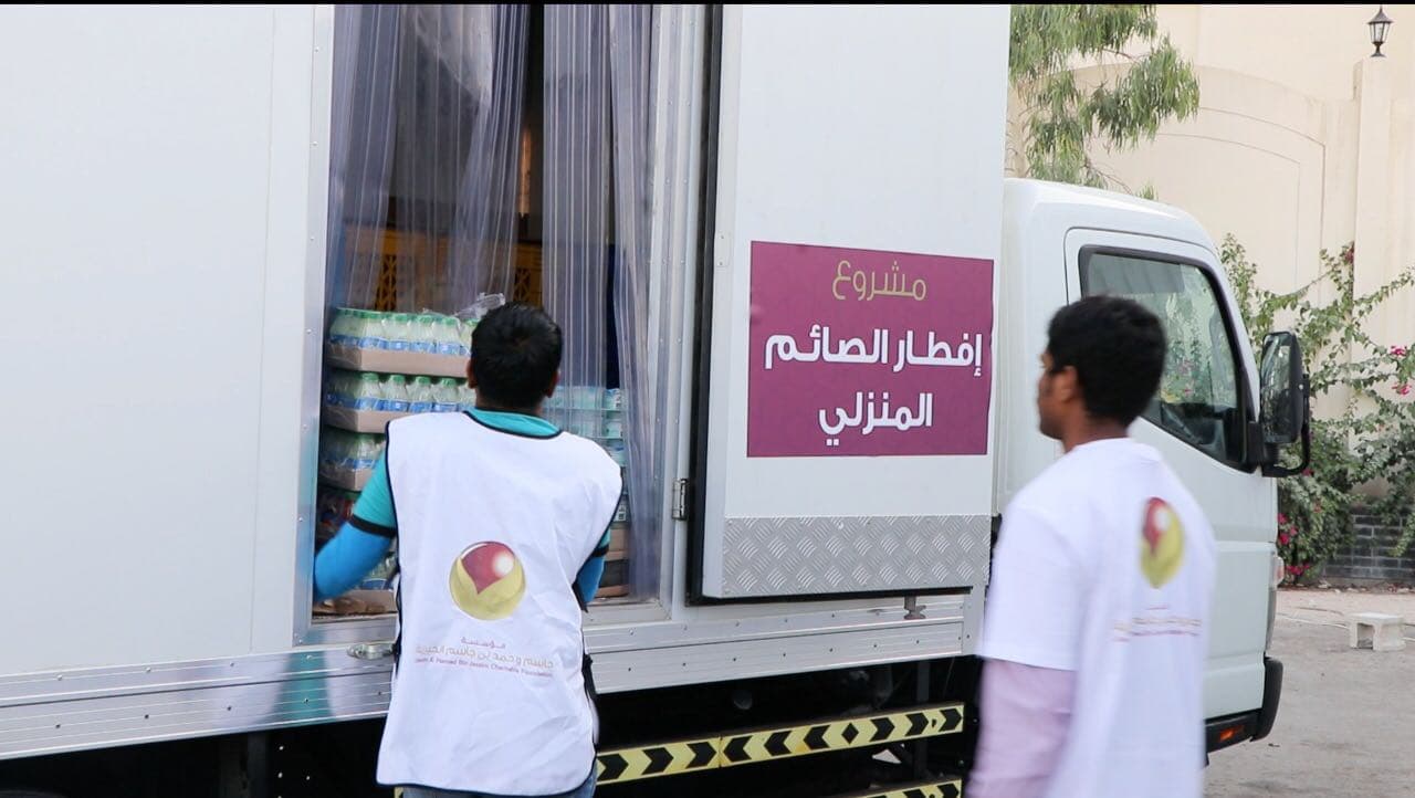 مؤسسة جاسم وحمد بن جاسم الخيرية” تستكمل توزيع مساعداتها النقدية والعينية للمستفيدين داخل قطر