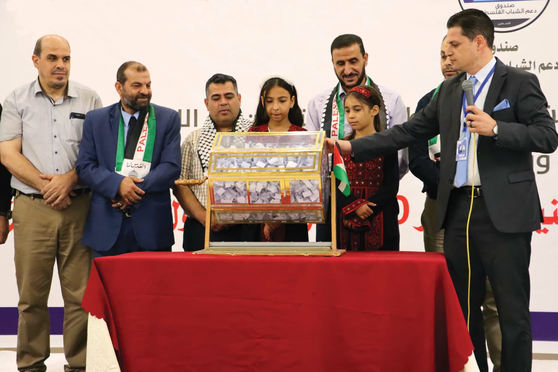 بلغت قيمة الدعم 500 ألف دولار أمريكي.. “جاسم وحمد بن جاسم الخيرية” تدعم زواج 250 شاباً في قطاع غزة